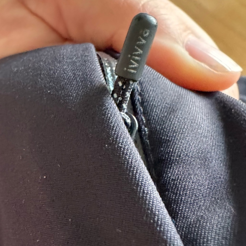 IVIVIA Black Spring Jacket - Picture 5 of 5